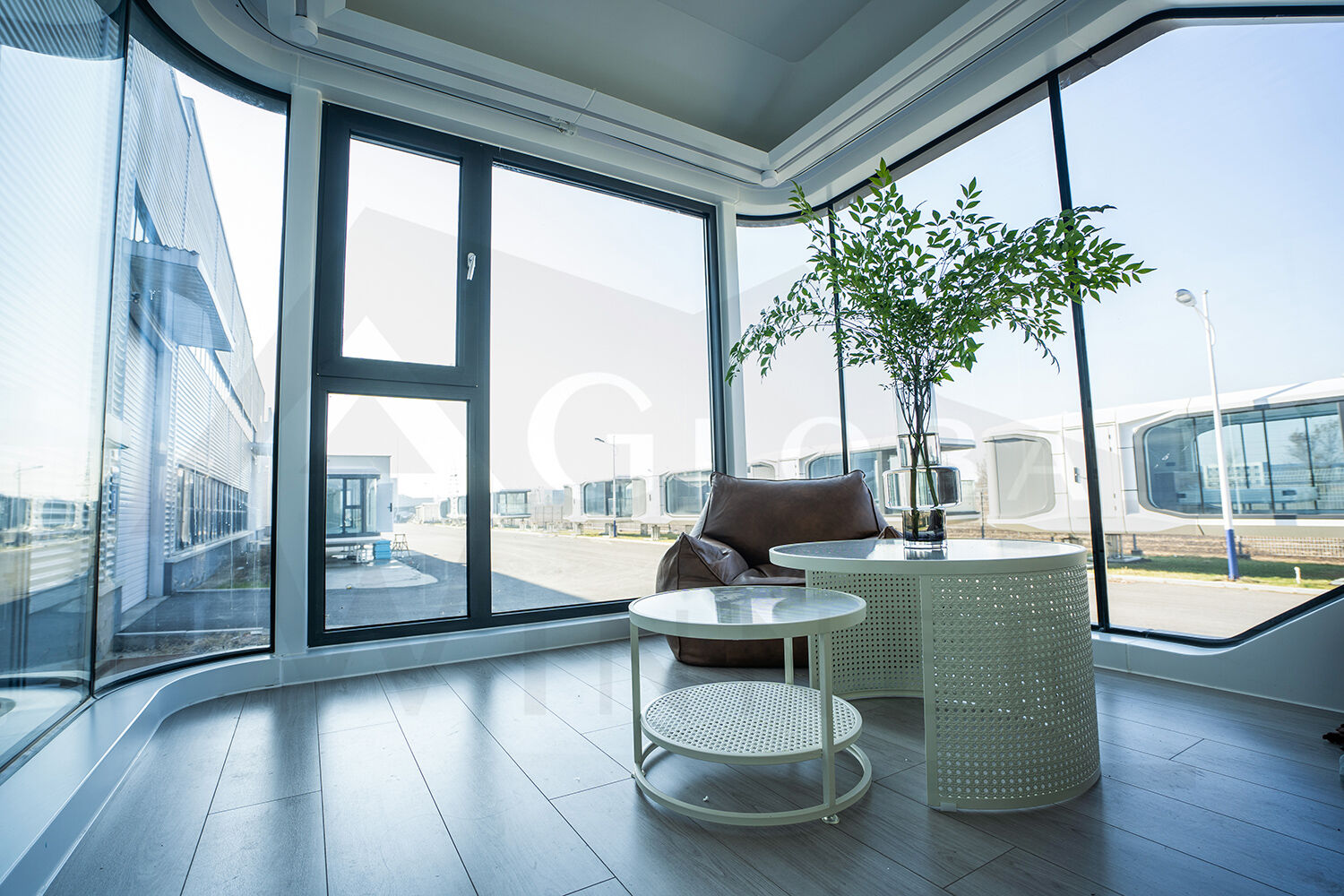 38m² space capsule mobile  house